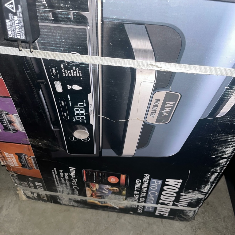 Ninja Woodfire Pro Grill Never Taken Out of Box